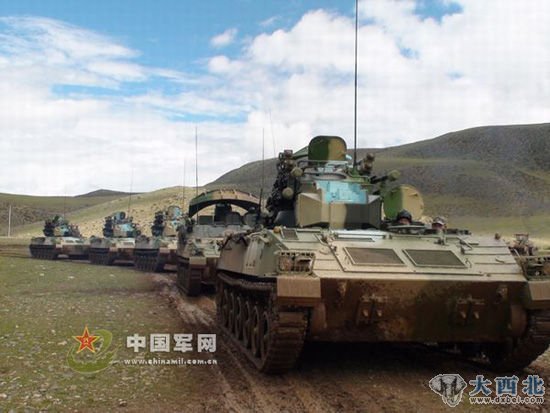 资料图：解放军驻藏部队进行作战演练