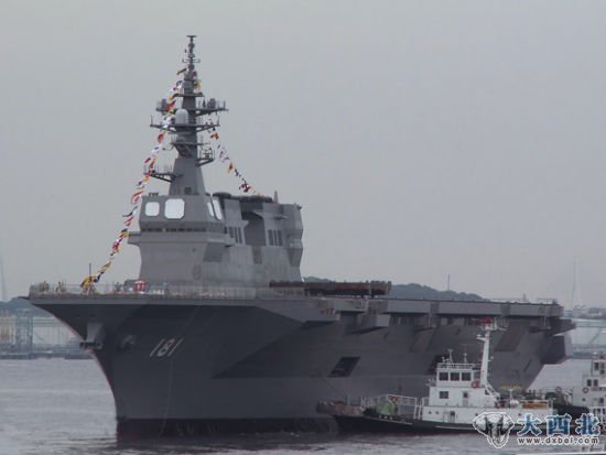 日本海上自卫队拥有的日向号平甲板两栖舰。