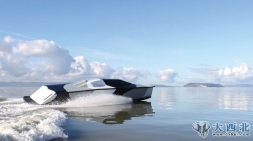 美国展示新型无人水面舰艇可从千里外遥控