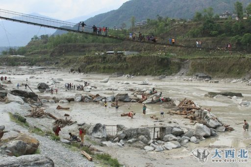 尼泊尔西部降雨引发山洪17人死亡47人失踪（图）