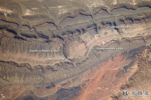 阿尔及利亚Ouarkziz陨石坑