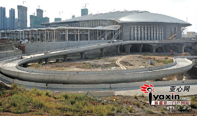 乌鲁木齐高铁新客站配套餐饮向机场看齐 进出高铁北客站的道路已贯通，预计10月底通行